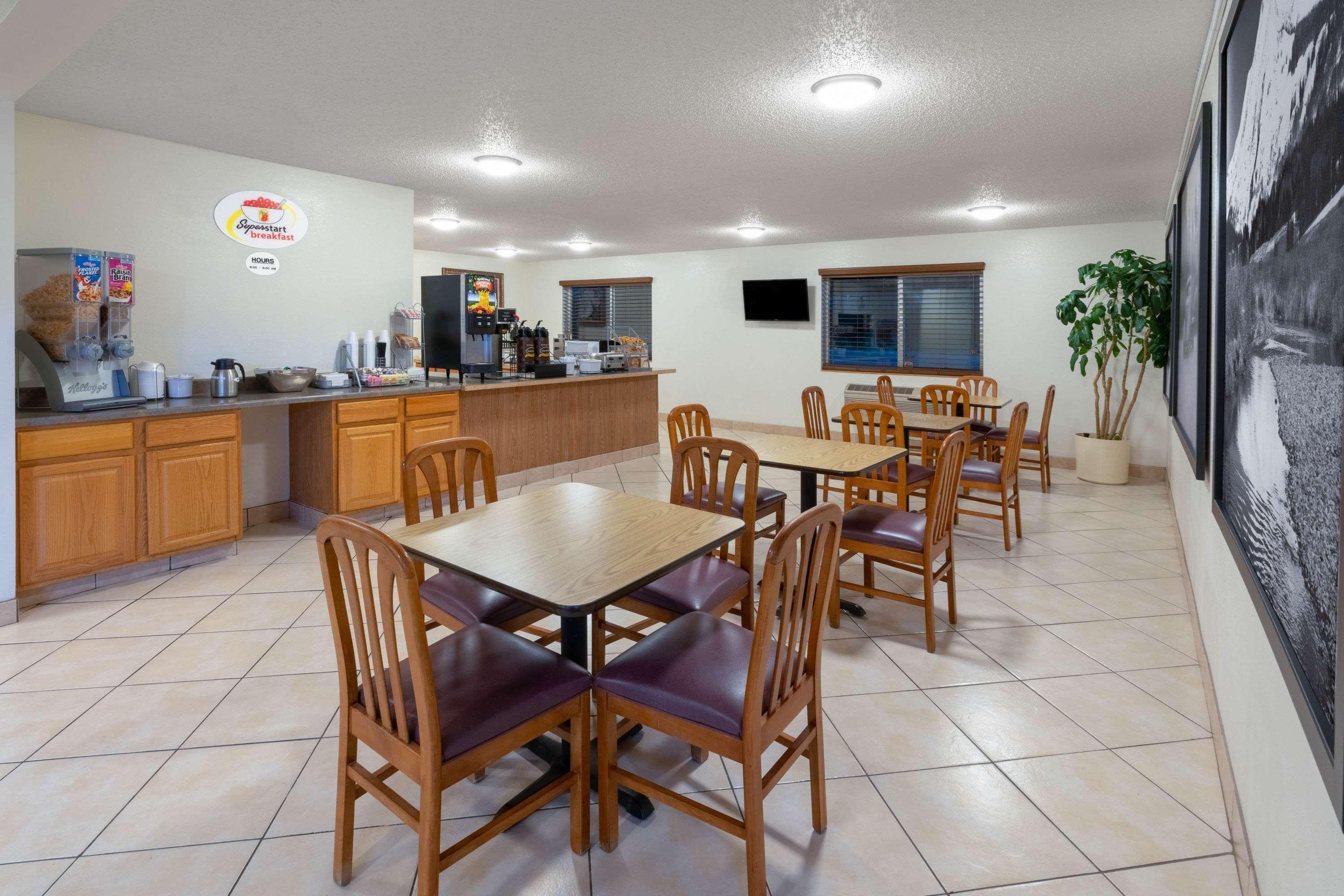 Super 8 By Wyndham